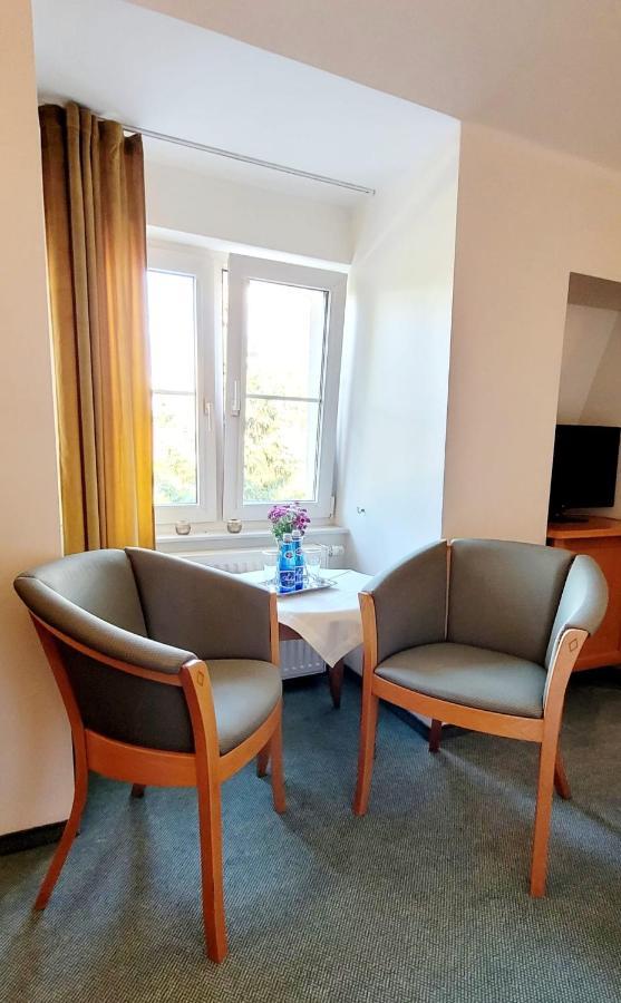 Hotel Zajazd Kultury, Dawniej Pocztowy Zielona Góra Exterior foto